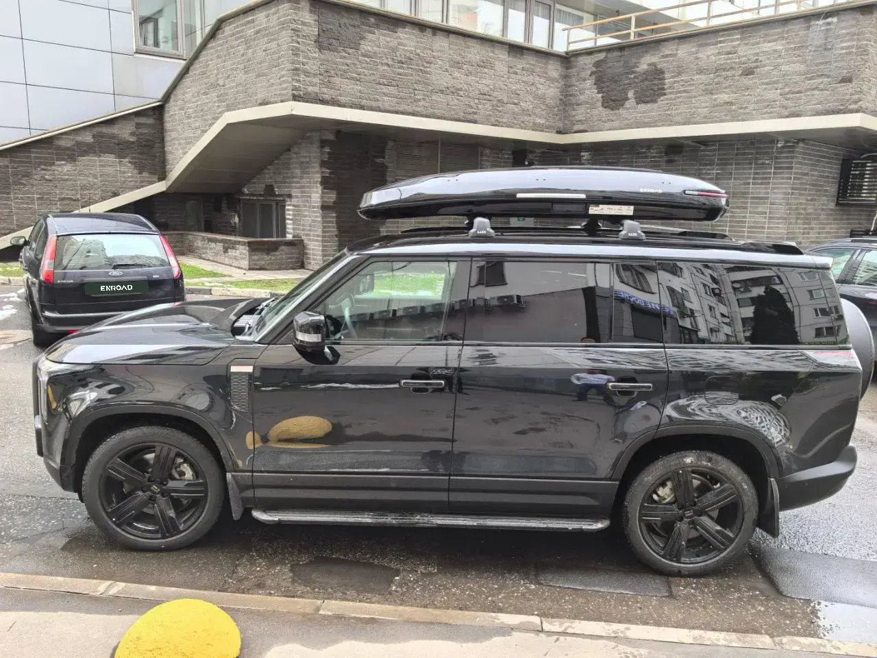 Установка автобокса ENROAD на ROX 01 в магазине ES-AUTO