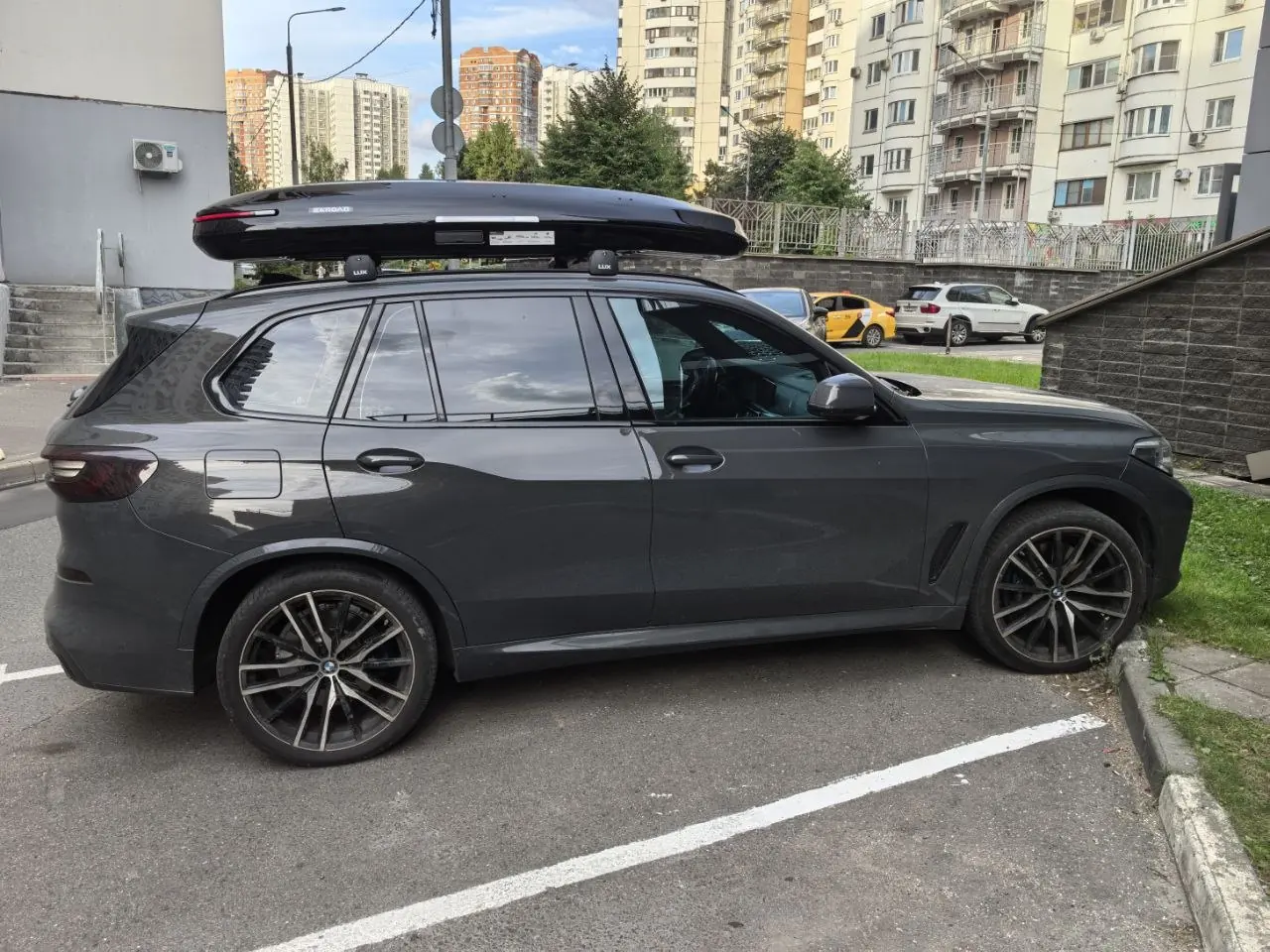Установка автобокса ENROAD на BMW X5 в магазине ES-AUTO