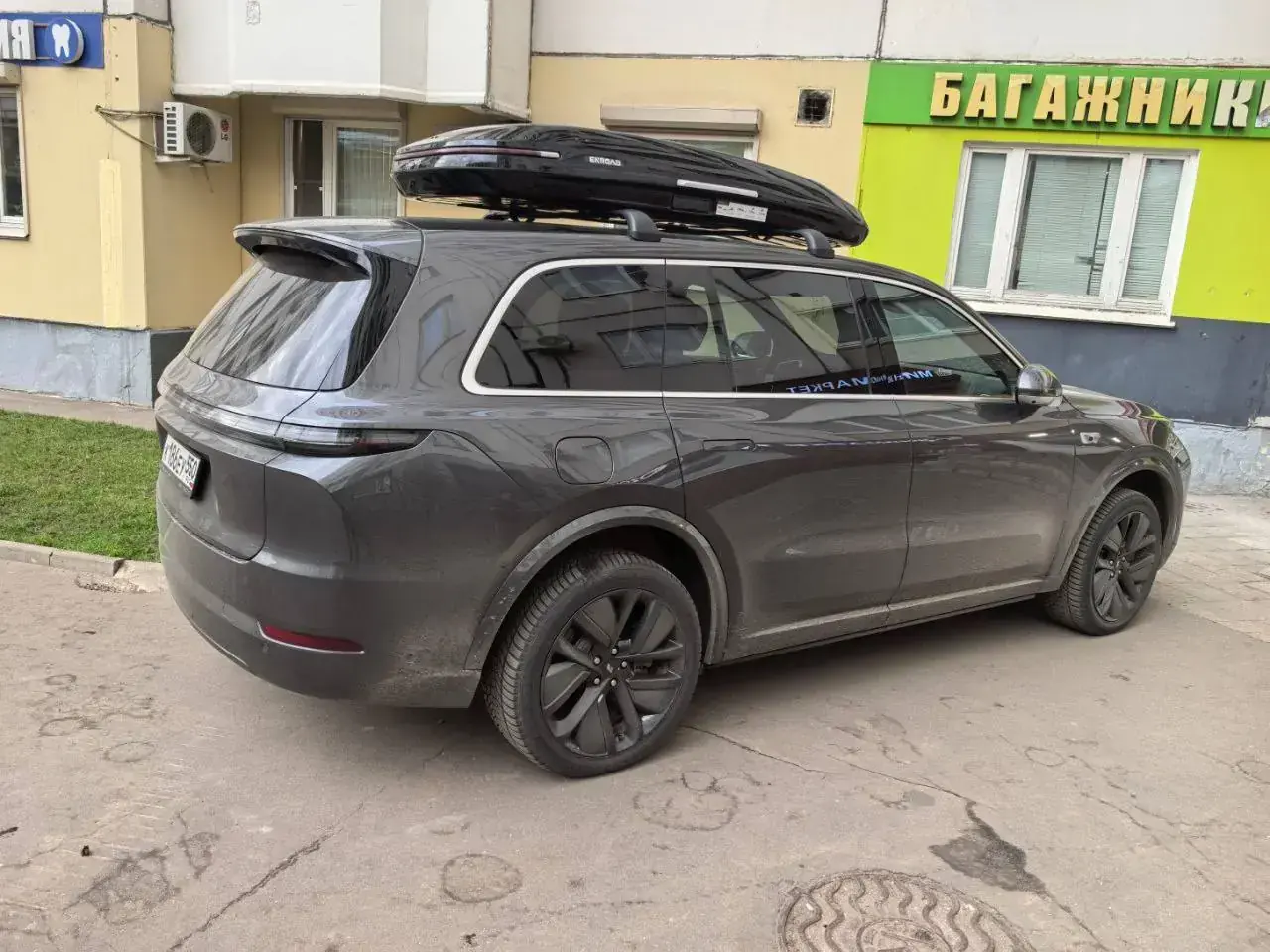 Установка автобокса ENROAD на Lixiang L9 в магазине ES-AUTO