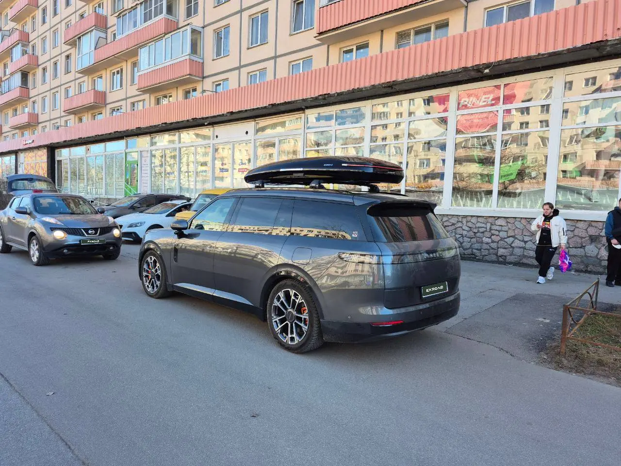 Установка автобокса ENROAD на LYNK & CO 900 в магазине ES-AUTO