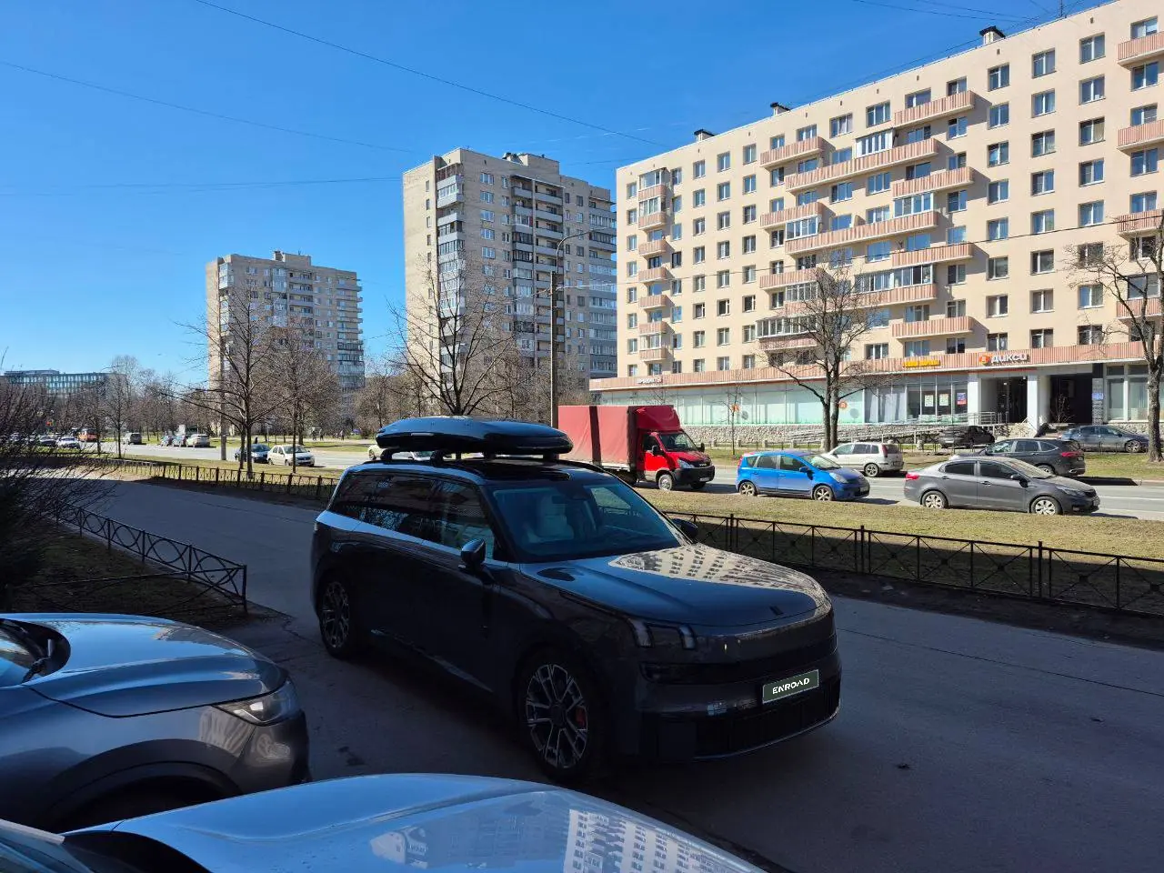 Установка автобокса ENROAD на LYNK & CO 900 в магазине ES-AUTO